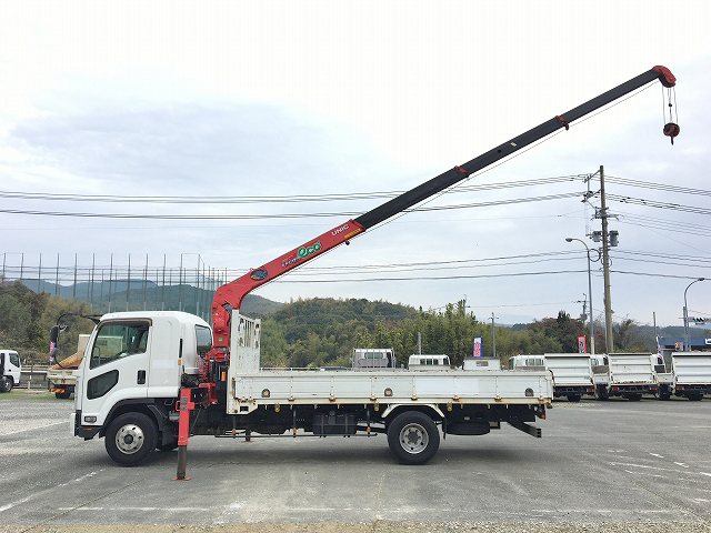 いすゞフォワードユニック4段中型（4t）[写真06]