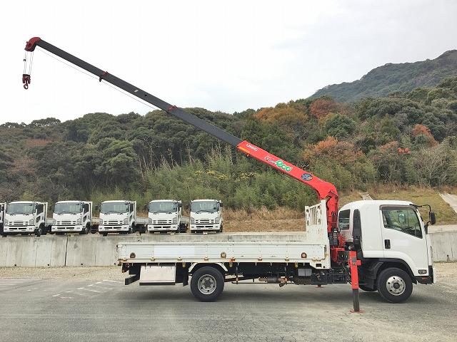 いすゞフォワードユニック4段中型（4t）[写真07]