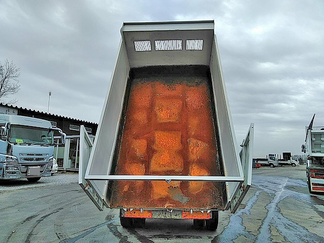 いすゞエルフ深ダンプ（土砂禁ダンプ）小型（2t・3t）[写真13]