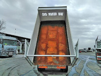 いすゞエルフ深ダンプ（土砂禁ダンプ）小型（2t・3t）[写真13]