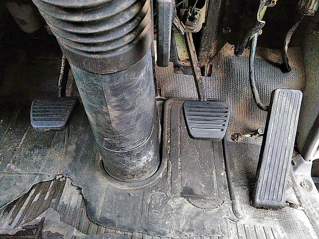 いすゞエルフ深ダンプ（土砂禁ダンプ）小型（2t・3t）[写真37]