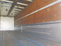 三菱ふそうスーパーグレートアルミウイング大型（10t）[写真13]