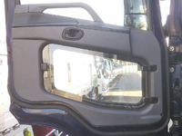 三菱ふそうスーパーグレートアルミウイング大型（10t）[写真27]