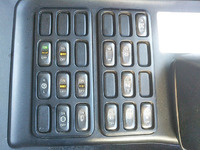 三菱ふそうスーパーグレートアルミウイング大型（10t）[写真38]