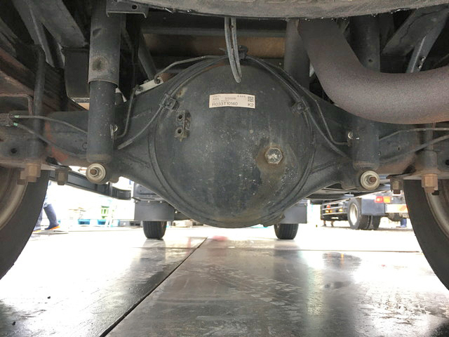 三菱ふそうキャンターアルミバン小型（2t・3t）[写真22]