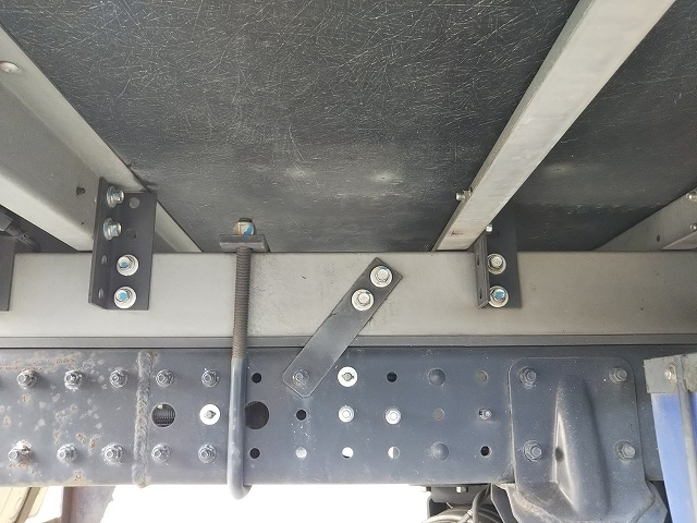 三菱ふそうキャンター冷凍車（冷蔵車）小型（2t・3t）[写真20]