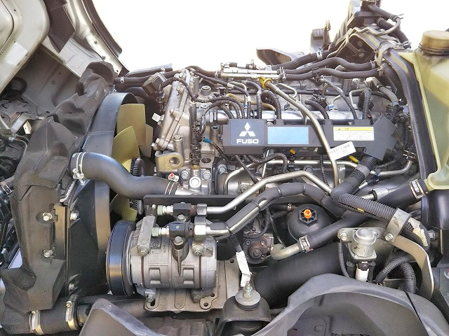 三菱ふそうキャンター冷凍車（冷蔵車）小型（2t・3t）[写真24]