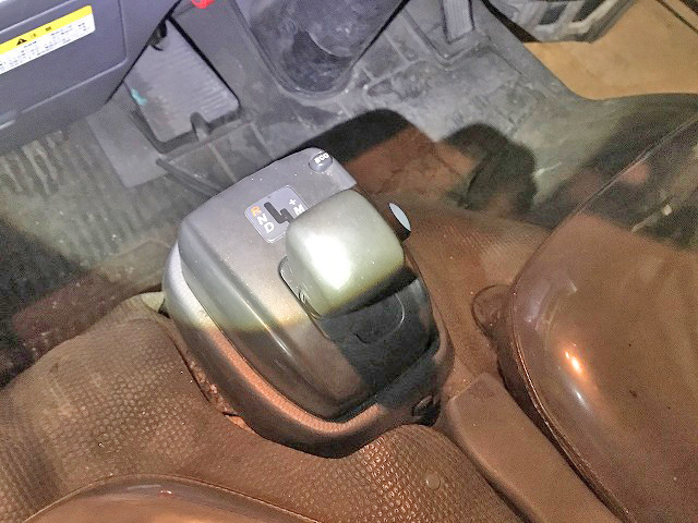 いすゞエルフダブルキャブ（Wキャブ）小型（2t・3t）[写真18]