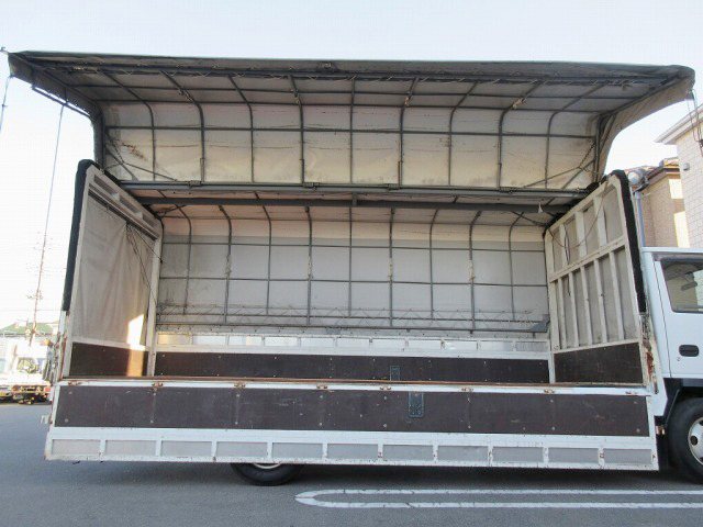 いすゞエルフ幌ウイング小型（2t・3t）[写真10]
