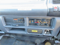 いすゞエルフ幌ウイング小型（2t・3t）[写真29]