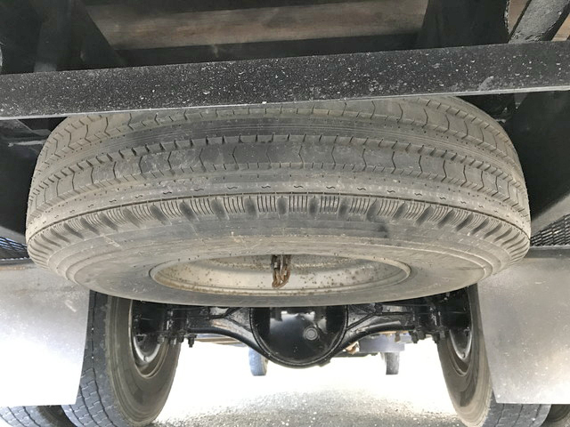 三菱ふそうファイターセルフクレーン5段中型（4t）[写真23]