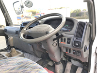 三菱ふそうファイターセルフクレーン5段中型（4t）[写真33]