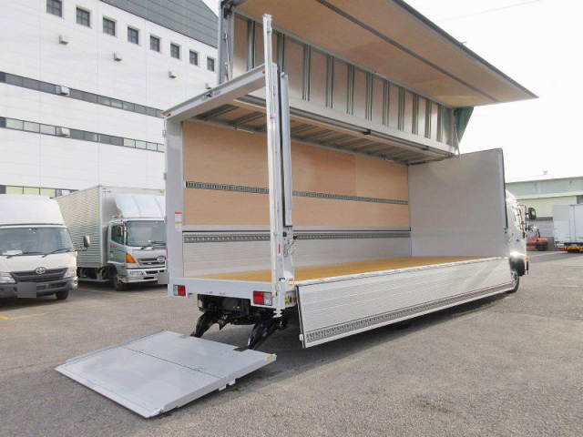 日野レンジャーアルミウイング中型（4t）[写真05]