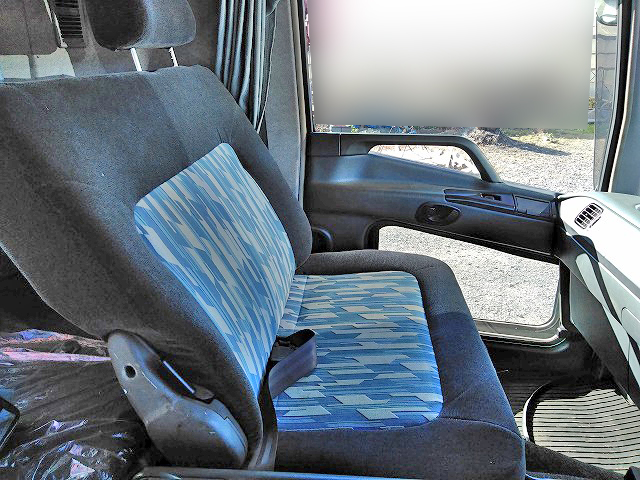 三菱ふそうスーパーグレートユニック3段大型（10t）[写真32]