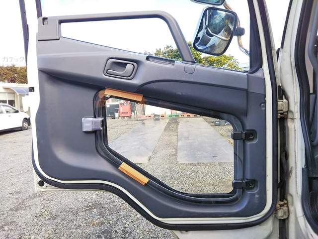 三菱ふそうファイターアルミブロック増トン（6t・8t）[写真26]