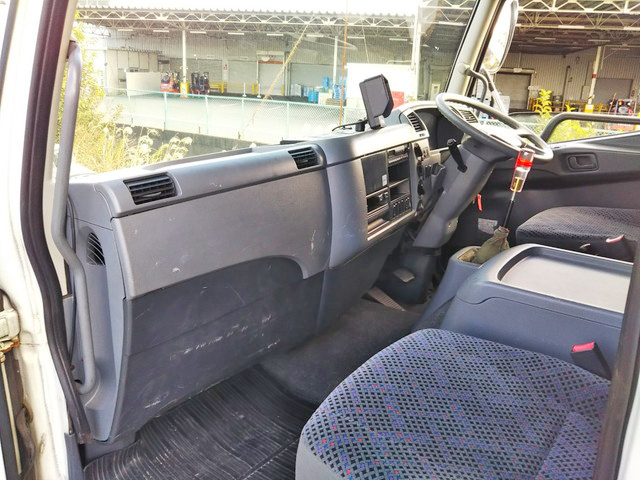 三菱ふそうファイターアルミブロック増トン（6t・8t）[写真31]