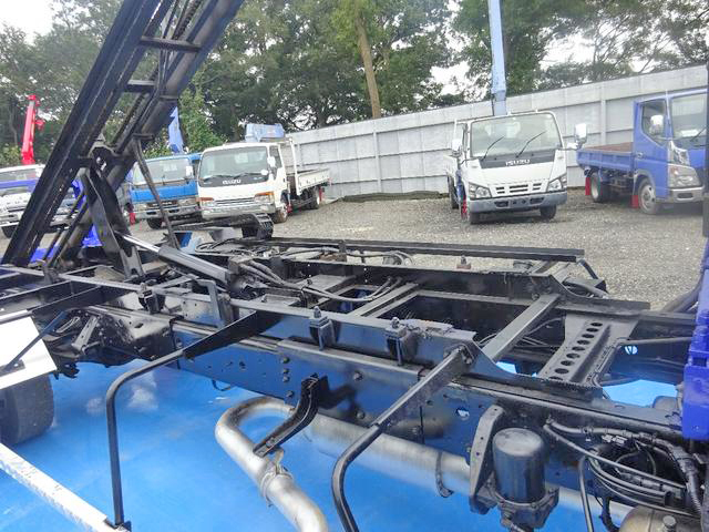 日野レンジャーセーフティクレーン3段中型（4t）[写真14]