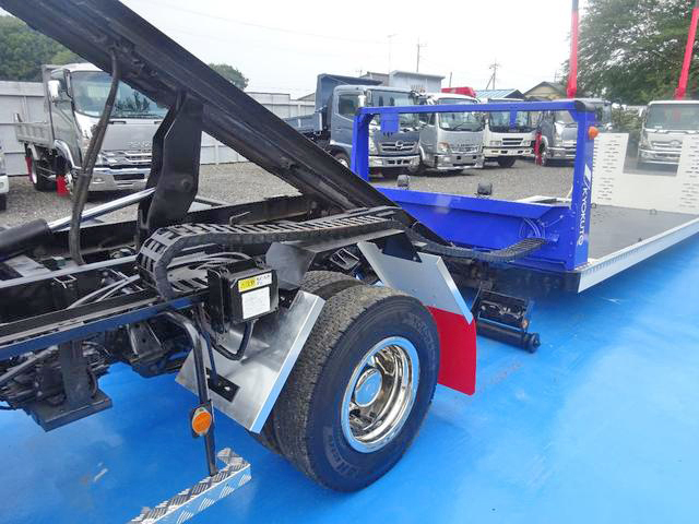 日野レンジャーセーフティクレーン3段中型（4t）[写真16]