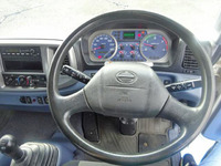 日野レンジャーセーフティクレーン3段中型（4t）[写真24]