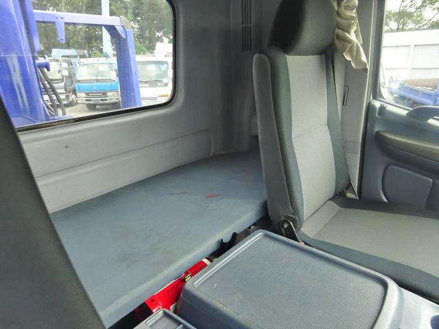 日野レンジャーセーフティクレーン3段中型（4t）[写真27]