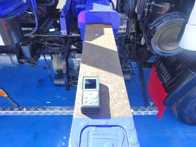 日野レンジャーセーフティクレーン3段中型（4t）[写真30]