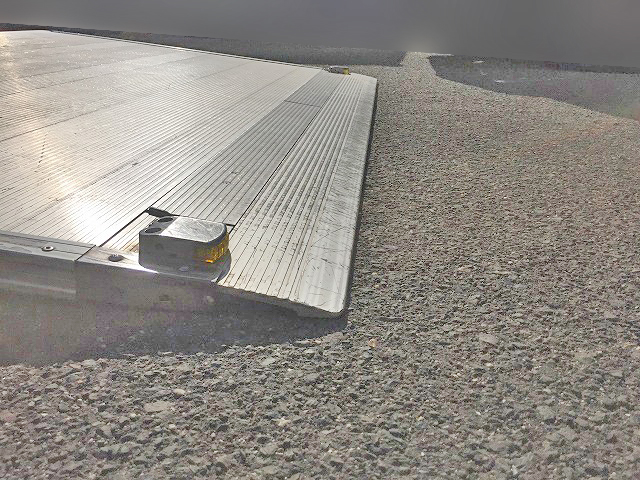 三菱ふそうキャンターアルミバン小型（2t・3t）[写真13]