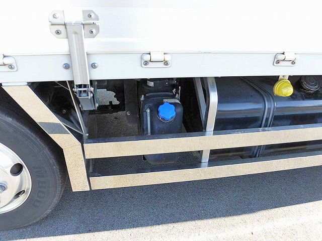 日野プロフィアアルミウイング大型（10t）[写真13]