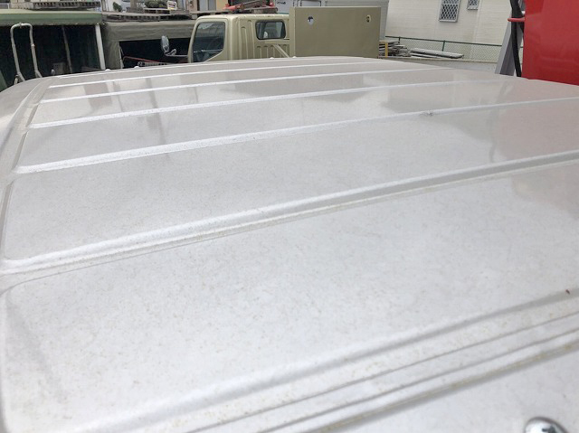 三菱ふそうキャンターユニック4段小型（2t・3t）[写真10]