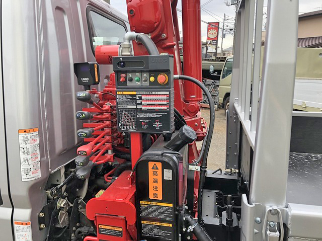 三菱ふそうキャンターユニック4段小型（2t・3t）[写真07]