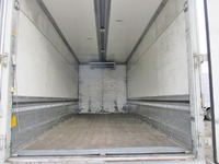 三菱ふそうファイター冷蔵冷凍ウイング中型（4t）[写真07]