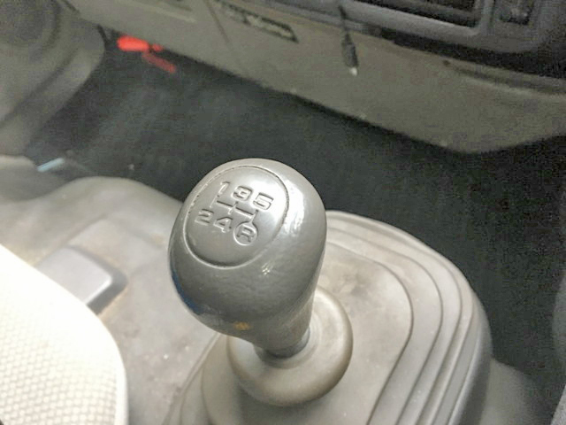 トヨタダイナ平ボディ小型（2t・3t）[写真21]