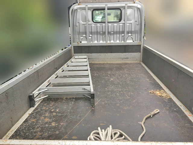 トヨタダイナ平ボディ小型（2t・3t）[写真05]