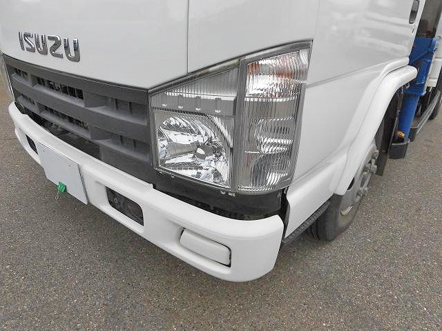 いすゞエルフクレーン3段小型（2t・3t）[写真23]