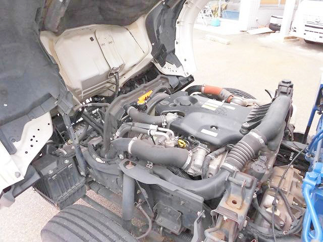 いすゞエルフクレーン3段小型（2t・3t）[写真31]