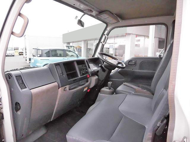 いすゞエルフクレーン3段小型（2t・3t）[写真33]