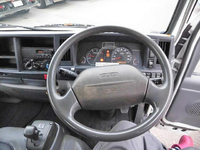 いすゞエルフクレーン3段小型（2t・3t）[写真37]