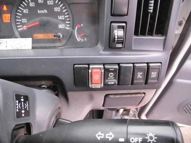 いすゞエルフクレーン3段小型（2t・3t）[写真38]