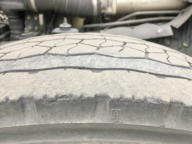 UDトラックスコンドルアルミブロック中型（4t）[写真15]