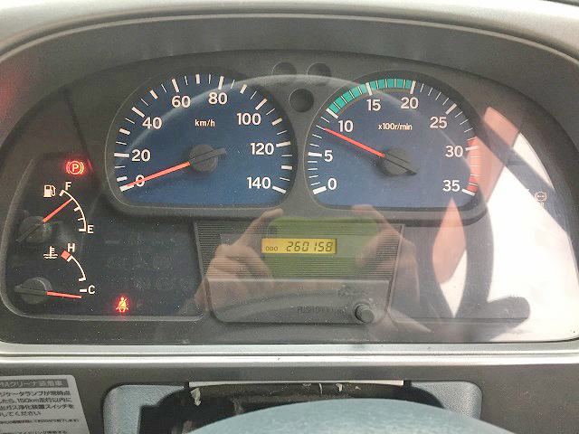 UDトラックスコンドルアルミブロック中型（4t）[写真19]