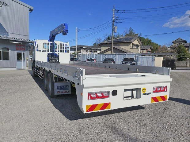 いすゞギガセルフクレーン4段大型（10t）[写真08]