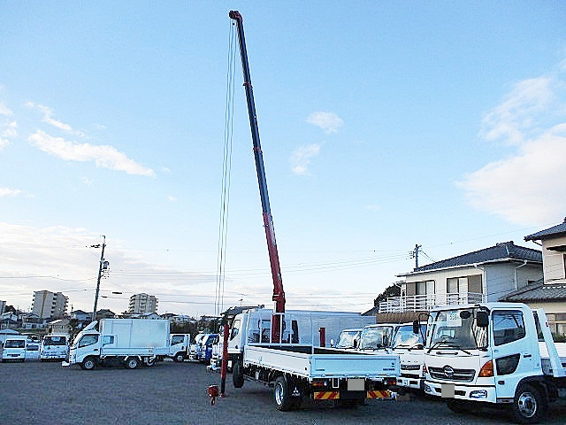 三菱ふそうキャンターセルフクレーン4段小型（2t・3t）[写真19]