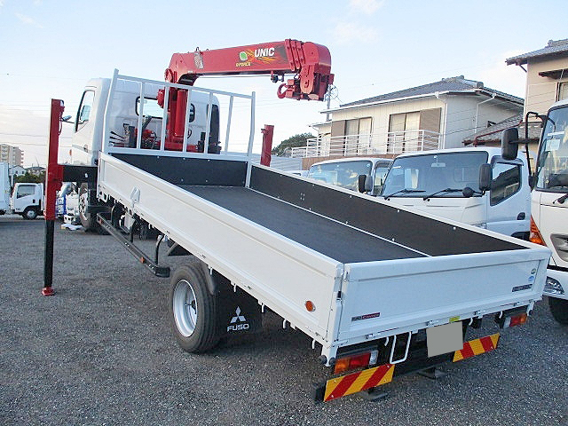 三菱ふそうキャンターセルフクレーン4段小型（2t・3t）[写真02]