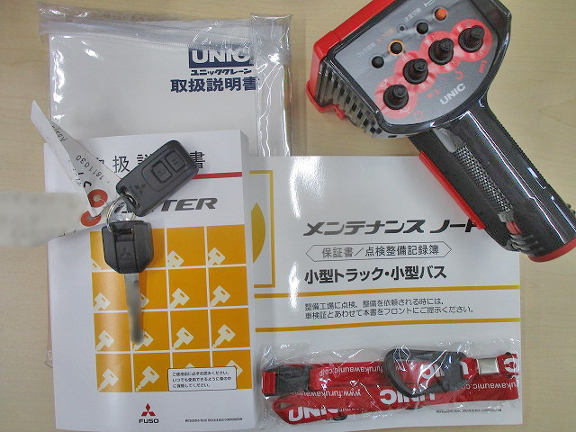 三菱ふそうキャンターセルフクレーン4段小型（2t・3t）[写真30]