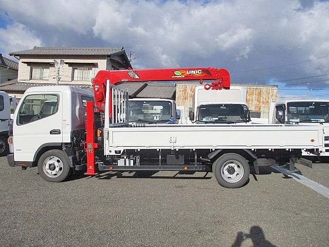 三菱ふそうキャンターセルフクレーン4段小型（2t・3t）[写真05]