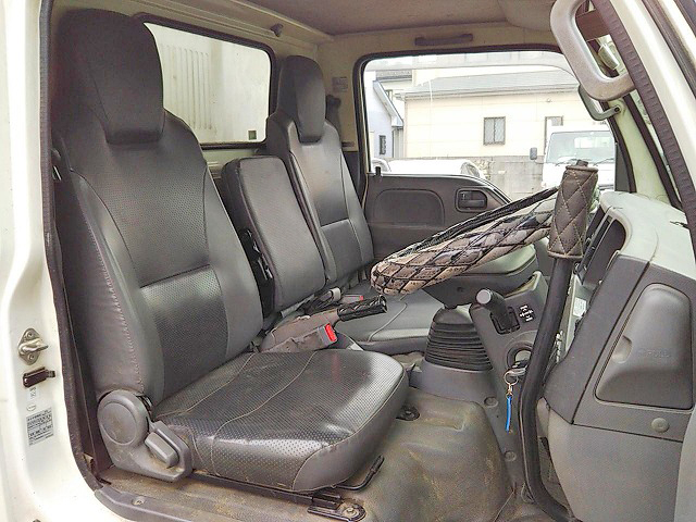 いすゞエルフダンプ小型（2t・3t）[写真32]