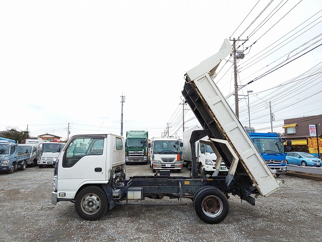 いすゞエルフダンプ小型（2t・3t）[写真06]