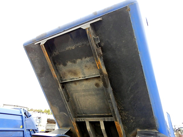 日野デュトロパッカー車（塵芥車）小型（2t・3t）[写真15]