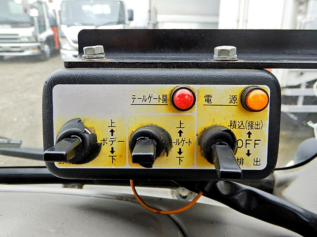 日野デュトロパッカー車（塵芥車）小型（2t・3t）[写真30]