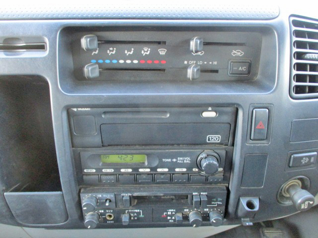 日野デュトロパッカー車（塵芥車）小型（2t・3t）[写真24]