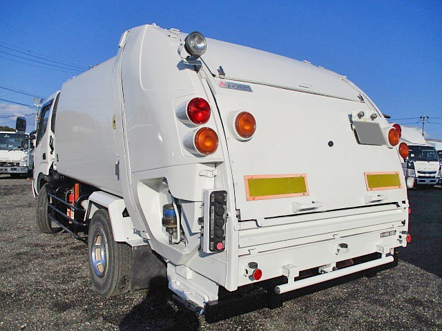日野デュトロパッカー車（塵芥車）小型（2t・3t）[写真04]